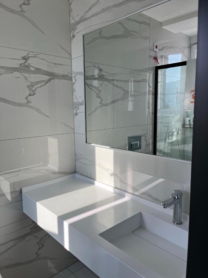 Kubi Hotel Струга Экстерьер фото