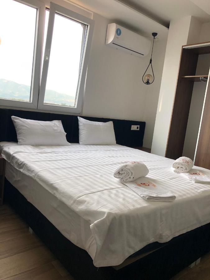 Kubi Hotel Струга Экстерьер фото